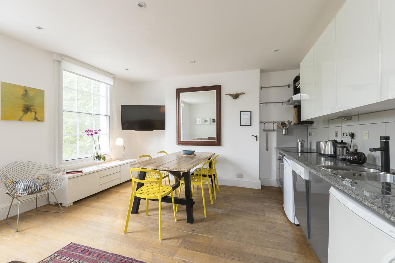 Spacious And Chic Flat In Angel 런던 외부 사진